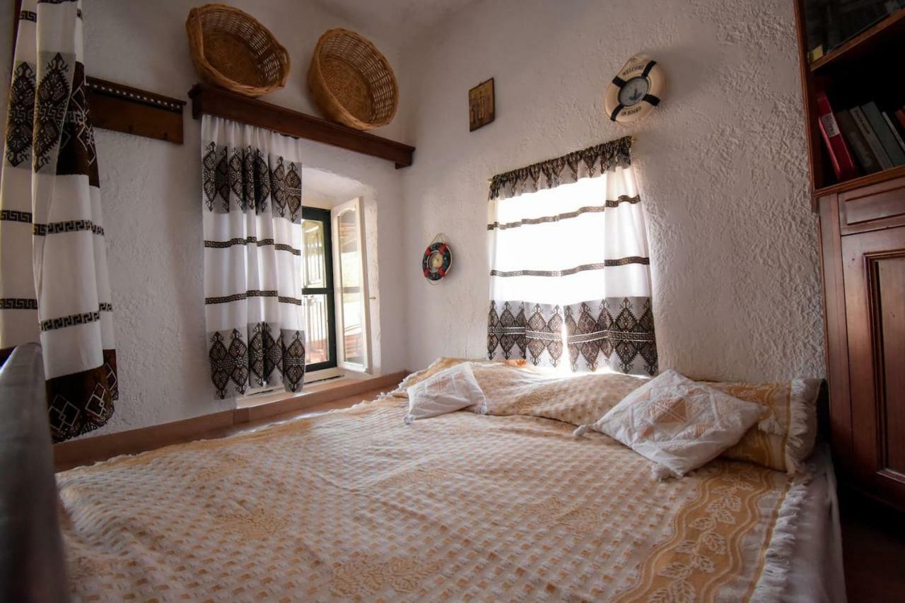 The Little House On The Hill Of Myrties Villa Luaran gambar